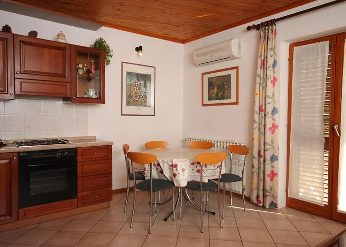 Appartamento With Parking Space - 6934 Umago