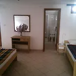 With Parking Space - 6934 Ουμάγκ